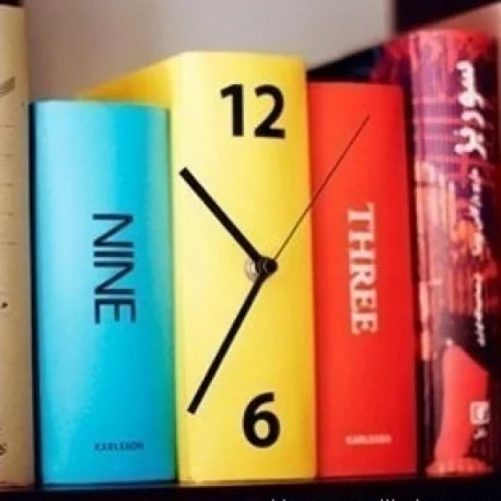 Horloge design bibliothèque