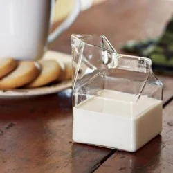 Carafe à lait brique de verre