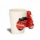 Tasse scooter Vespa rouge en 3D