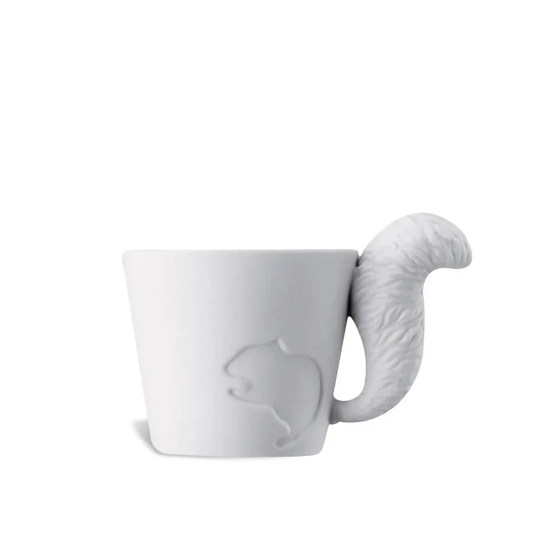 Le mug de grimpeur avec une prise au lieu de l'anse - 2Tout2Rien