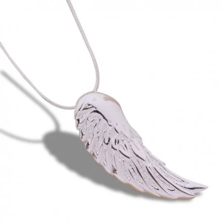 Collier argenté brillant à pendentif aile d'ange