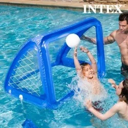 But de football gonflable avec un ballon
